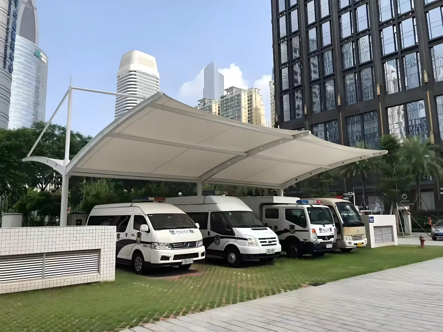 贵州惠水膜结构车棚怎么选？山地多雨高湿环境，园区物业采购避坑指南