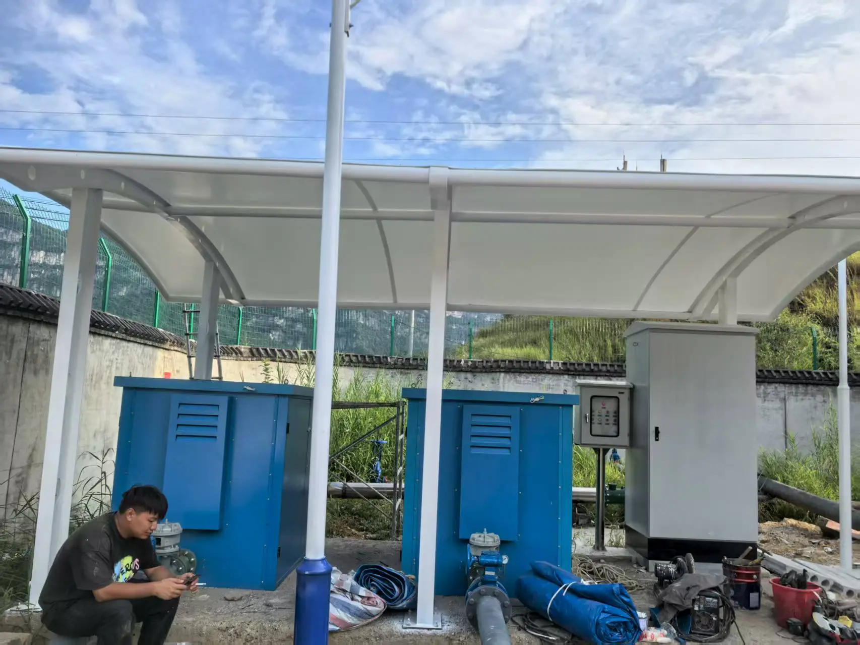 贵州惠水膜结构棚怎么选？多雨高湿山区，避开低价铁皮棚与劣质膜材坑